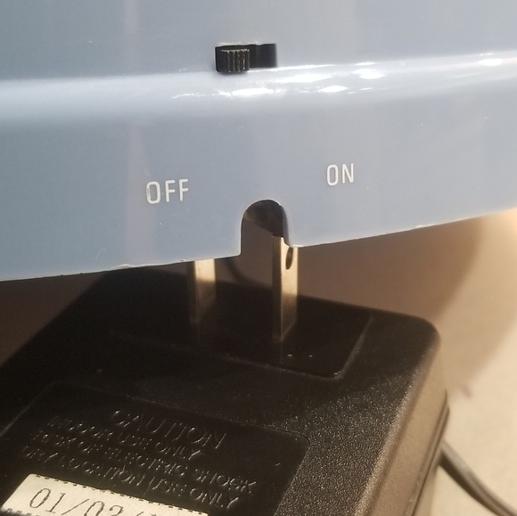 Walt Disney Mickey Mouse And Friends Neon Wall Clock 12" Collector - Picture 8 of 11